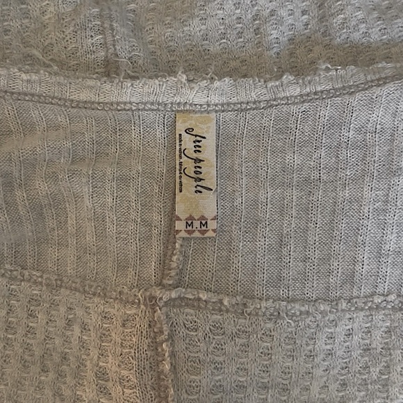 Boho Free People Women's Gray Waffle Knit Top - Picture 3 of 3